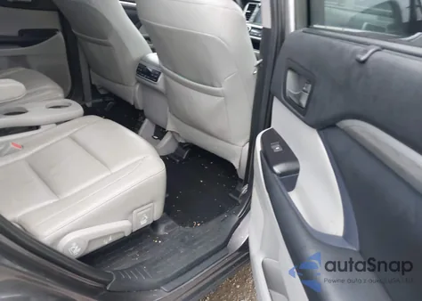 2019 Toyota Highlander Limited Platinum z USA, uszkodzony, nr VIN 5TDDZRFH1KS941031